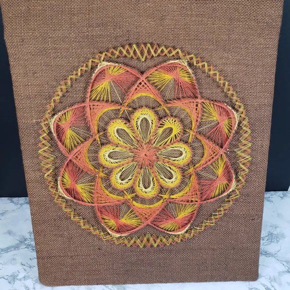 Mandala String Art Wall Decor Encased Vintage - Picture 7 of 16